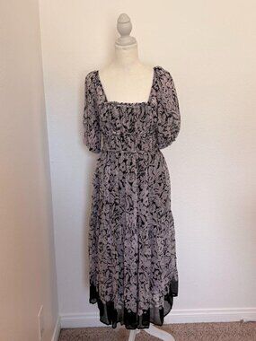 Anthropologie maxi dress 🖤🌸 (Small)